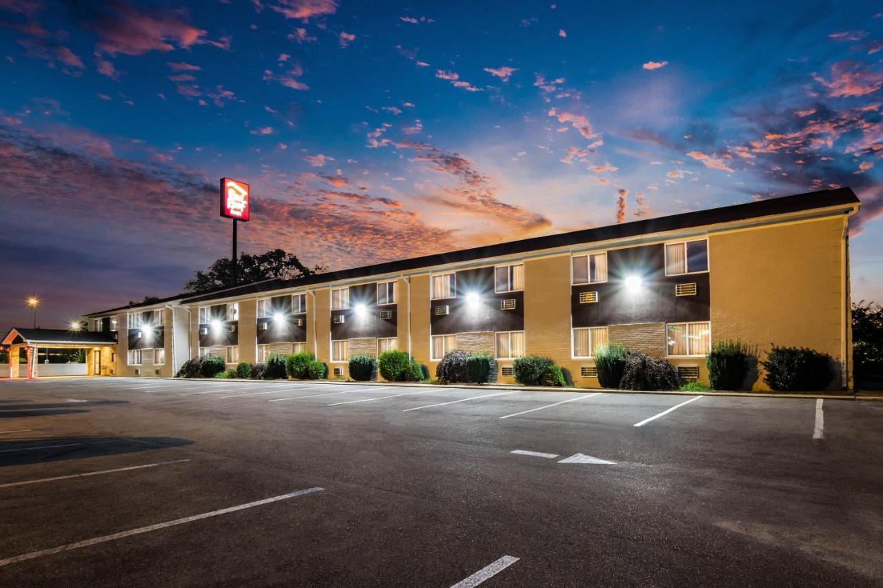 Red Roof Inn Dry Ridge Exterior photo